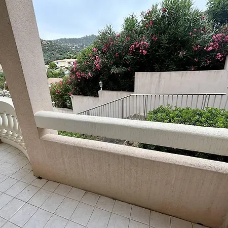Apartment Climatise Avec Garage A 200m Des Commerces - Fr-1-816-19 *